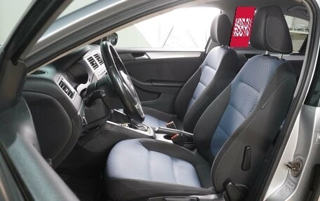 Volkswagen Jetta VI, 2013 год, 1 049 000 рублей, 10 фотография