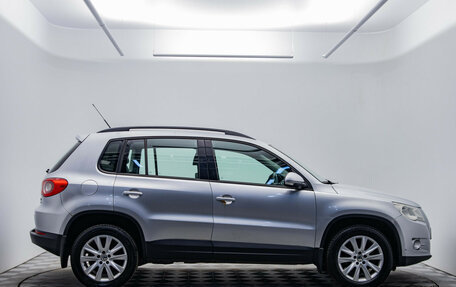 Volkswagen Tiguan I, 2011 год, 880 000 рублей, 4 фотография