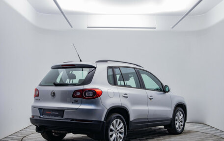 Volkswagen Tiguan I, 2011 год, 880 000 рублей, 5 фотография