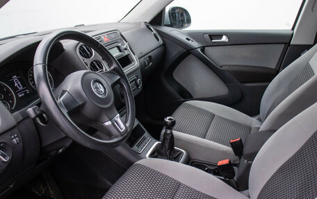 Volkswagen Tiguan I, 2011 год, 880 000 рублей, 10 фотография