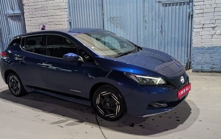 Nissan Leaf II, 2023 год, 2 700 000 рублей, 1 фотография