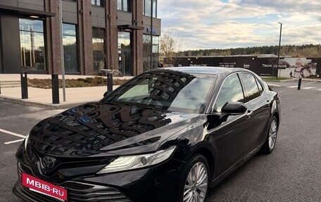 Toyota Camry, 2019 год, 2 890 000 рублей, 3 фотография