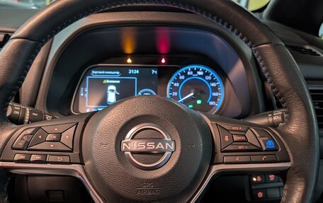 Nissan Leaf II, 2023 год, 2 700 000 рублей, 12 фотография