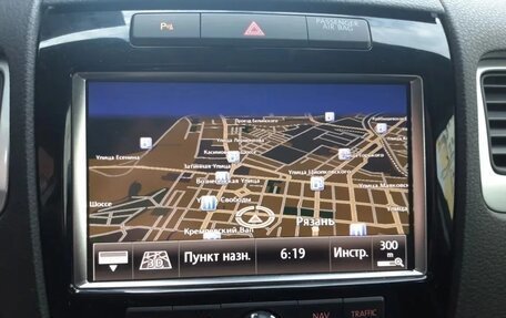 Volkswagen Touareg III, 2011 год, 2 499 000 рублей, 10 фотография