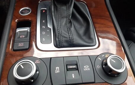 Volkswagen Touareg III, 2011 год, 2 499 000 рублей, 9 фотография