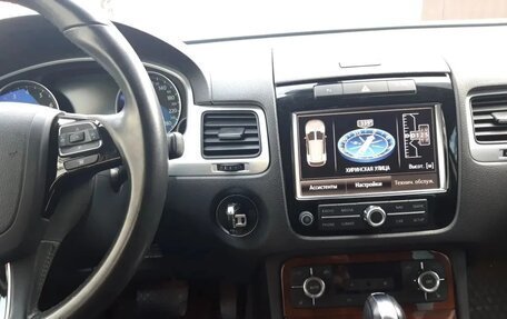 Volkswagen Touareg III, 2011 год, 2 499 000 рублей, 14 фотография