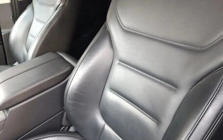 Volkswagen Touareg III, 2011 год, 2 499 000 рублей, 16 фотография