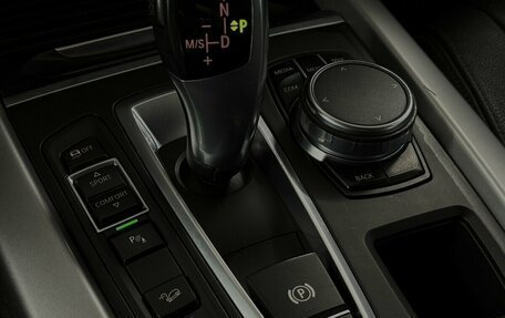 BMW X5, 2017 год, 3 000 000 рублей, 13 фотография