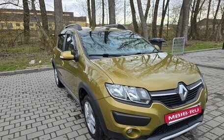 Renault Sandero II рестайлинг, 2016 год, 1 290 000 рублей, 2 фотография