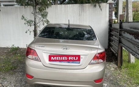 Hyundai Solaris II рестайлинг, 2013 год, 670 000 рублей, 4 фотография