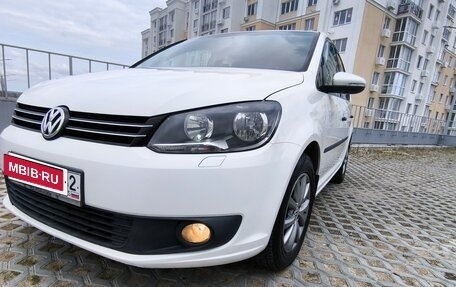 Volkswagen Touran III, 2012 год, 1 199 000 рублей, 10 фотография