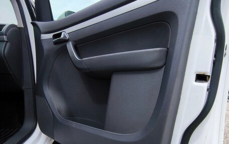 Volkswagen Touran III, 2012 год, 1 199 000 рублей, 23 фотография