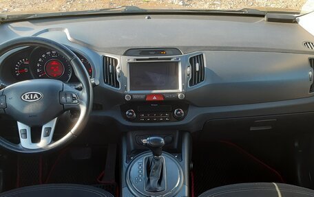 KIA Sportage III, 2011 год, 1 090 000 рублей, 10 фотография
