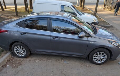 Hyundai Solaris II рестайлинг, 2018 год, 1 350 000 рублей, 5 фотография