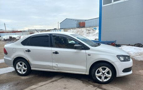 Volkswagen Polo VI (EU Market), 2013 год, 300 000 рублей, 5 фотография
