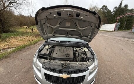 Chevrolet Cruze II, 2010 год, 610 000 рублей, 7 фотография