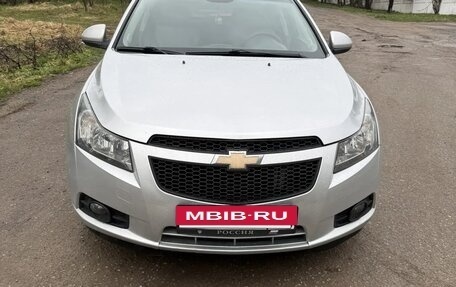 Chevrolet Cruze II, 2010 год, 610 000 рублей, 2 фотография