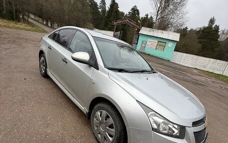 Chevrolet Cruze II, 2010 год, 610 000 рублей, 11 фотография
