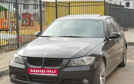 BMW 3 серия, 2005 год, 1 500 000 рублей, 2 фотография