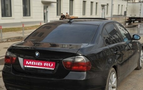 BMW 3 серия, 2005 год, 1 500 000 рублей, 3 фотография