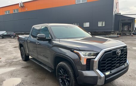 Toyota Tundra, 2023 год, 6 250 000 рублей, 2 фотография