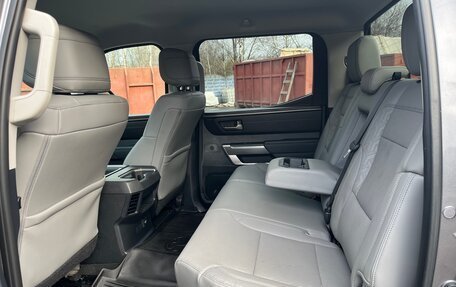 Toyota Tundra, 2023 год, 6 250 000 рублей, 7 фотография