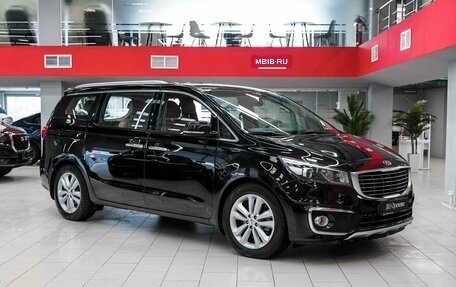 KIA Carnival III, 2016 год, 2 490 000 рублей, 3 фотография