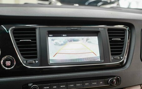 KIA Carnival III, 2016 год, 2 490 000 рублей, 11 фотография