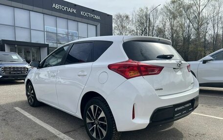 Toyota Auris II, 2013 год, 1 195 000 рублей, 6 фотография