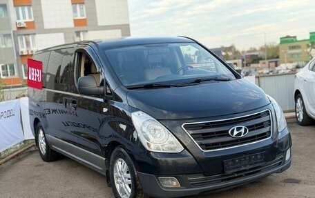 Hyundai H-1 II рестайлинг, 2016 год, 1 935 000 рублей, 3 фотография