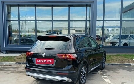 Volkswagen Tiguan II, 2020 год, 3 039 000 рублей, 5 фотография