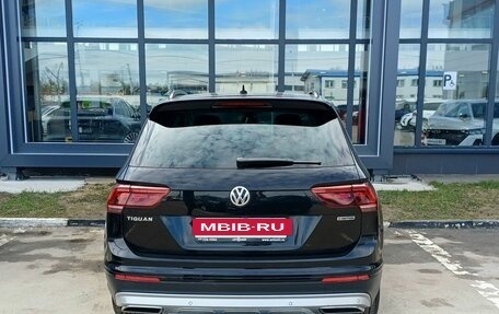 Volkswagen Tiguan II, 2020 год, 3 039 000 рублей, 6 фотография