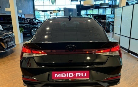 Hyundai Elantra, 2021 год, 1 850 000 рублей, 5 фотография