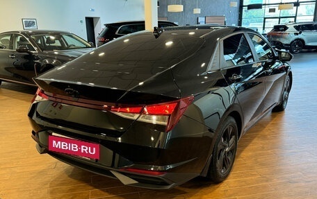 Hyundai Elantra, 2021 год, 1 850 000 рублей, 4 фотография