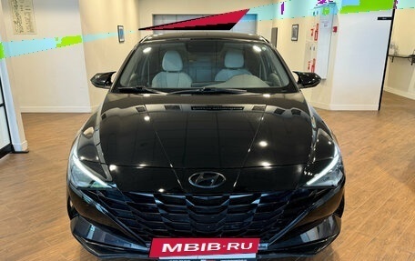Hyundai Elantra, 2021 год, 1 850 000 рублей, 2 фотография