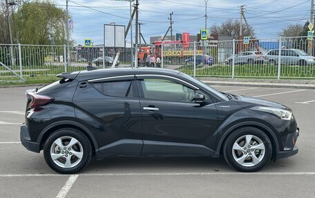 Toyota C-HR I рестайлинг, 2017 год, 2 320 000 рублей, 7 фотография