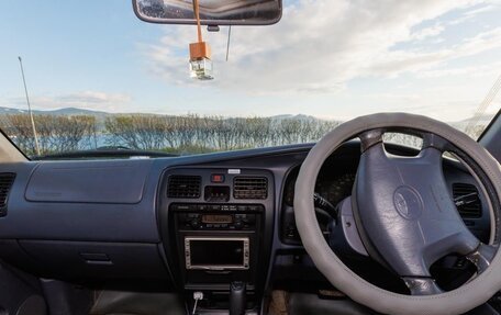 Toyota Hilux Surf III рестайлинг, 1999 год, 1 200 000 рублей, 3 фотография