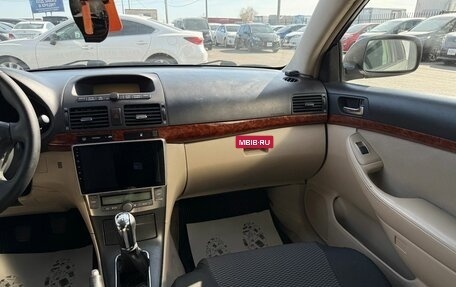 Toyota Avensis III рестайлинг, 2003 год, 739 000 рублей, 15 фотография