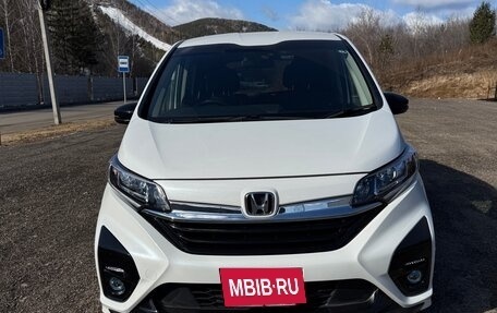 Honda Freed II, 2022 год, 1 950 000 рублей, 4 фотография
