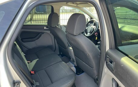 Ford Focus II рестайлинг, 2010 год, 649 999 рублей, 13 фотография