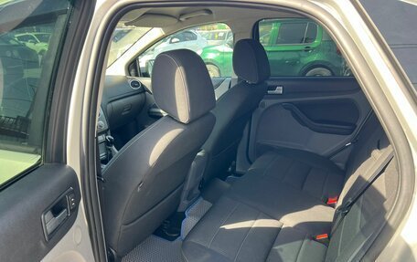 Ford Focus II рестайлинг, 2010 год, 649 999 рублей, 11 фотография