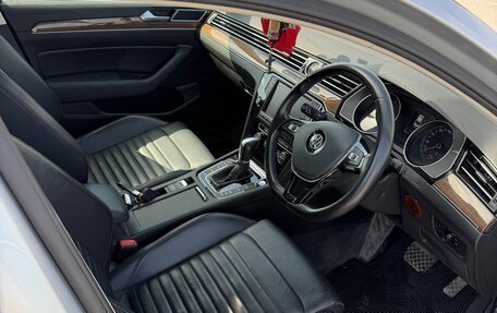 Volkswagen Passat B8 рестайлинг, 2015 год, 1 840 000 рублей, 8 фотография
