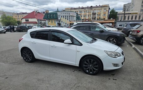 Opel Astra J, 2011 год, 825 000 рублей, 3 фотография