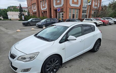 Opel Astra J, 2011 год, 825 000 рублей, 13 фотография