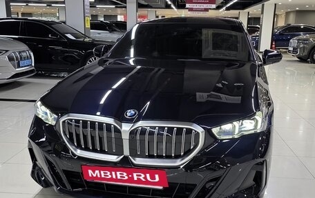 BMW 5 серия, 2025 год, 7 260 999 рублей, 2 фотография