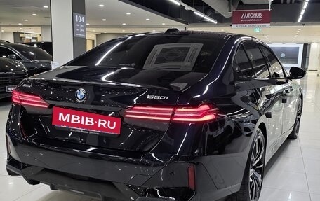 BMW 5 серия, 2025 год, 7 260 999 рублей, 6 фотография