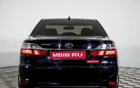 Toyota Camry, 2017 год, 2 299 000 рублей, 6 фотография