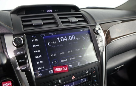 Toyota Camry, 2017 год, 2 299 000 рублей, 16 фотография
