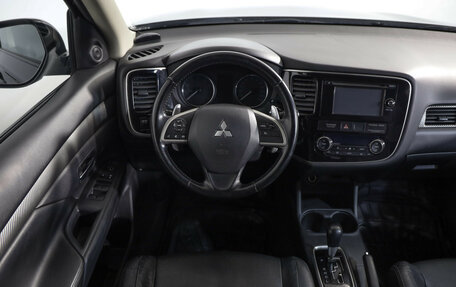 Mitsubishi Outlander III рестайлинг 3, 2012 год, 1 149 000 рублей, 10 фотография