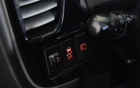 Mitsubishi Outlander III рестайлинг 3, 2012 год, 1 149 000 рублей, 17 фотография